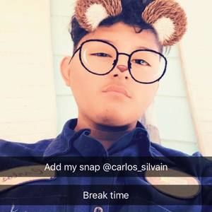 Meet your Posher, Carlos